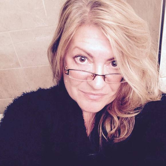 Meet your Posher, Donna - Picture 1 of 1